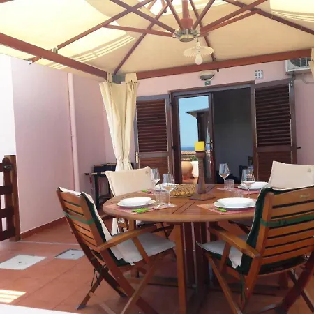 Appartement I Pupi Casa Vacanze *